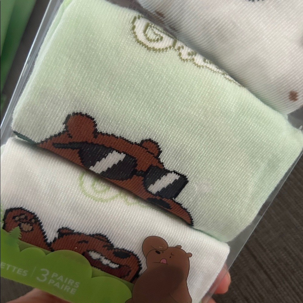We Bare Bears Grizz Sock 3pair Bundle OS NEW - Picture 3 of 4